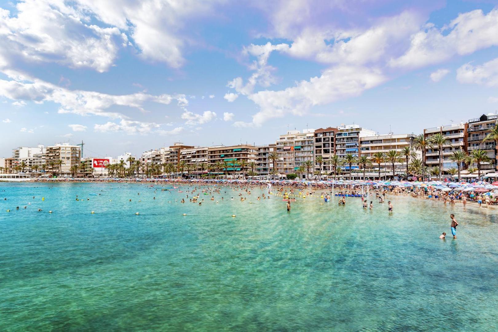 Apartment Near Beach, Playa Del Cura 托雷维耶哈 外观 照片