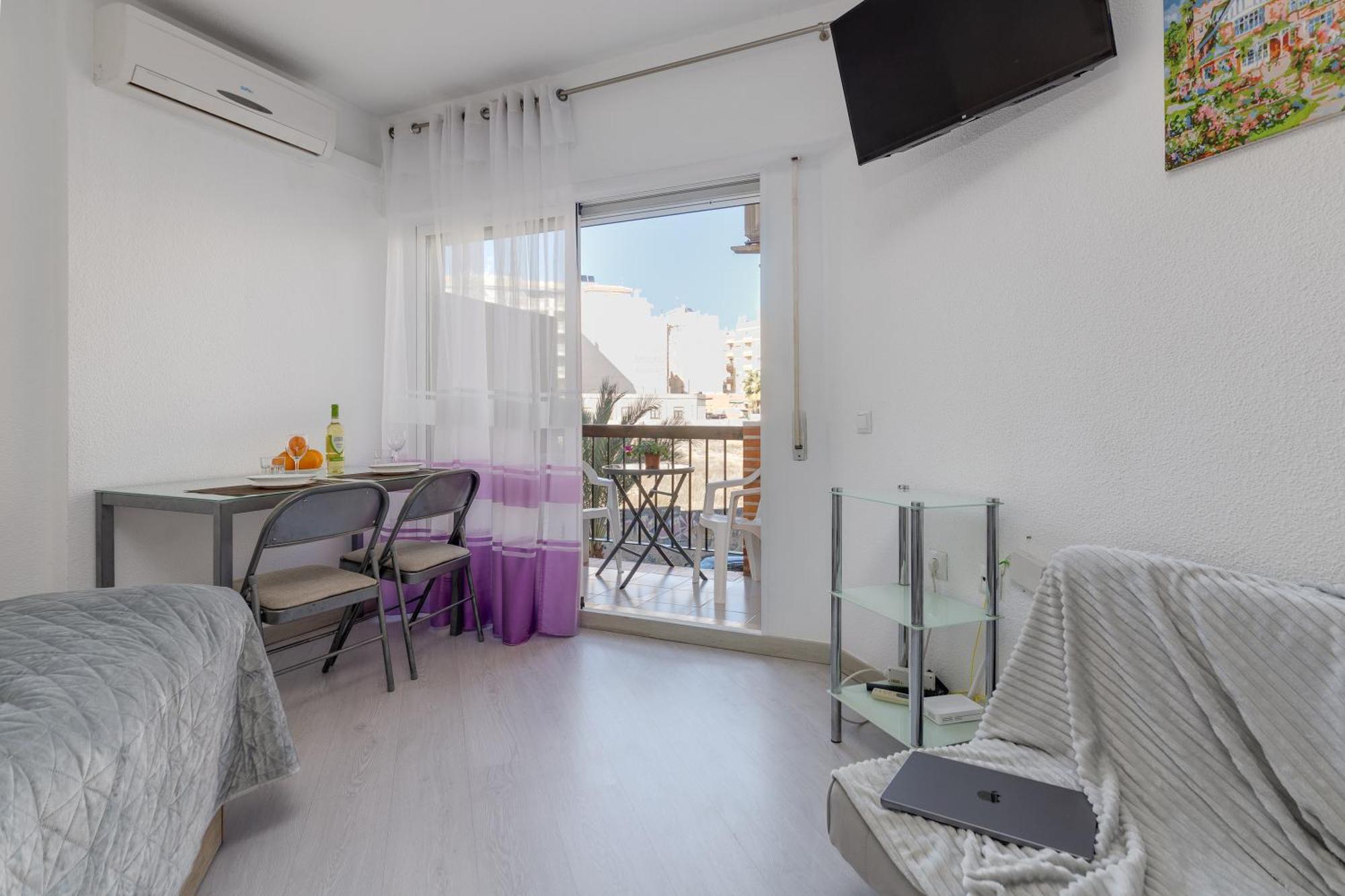 Apartment Near Beach, Playa Del Cura 托雷维耶哈 外观 照片